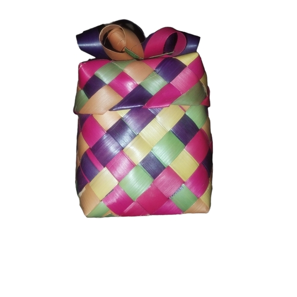 Handmade multicolor Palm Leaf rosary with multicolor Palm Leaf Gift box UGC - Picture 7 of 8